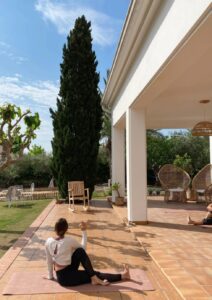 sesiones de yoga al aire libre